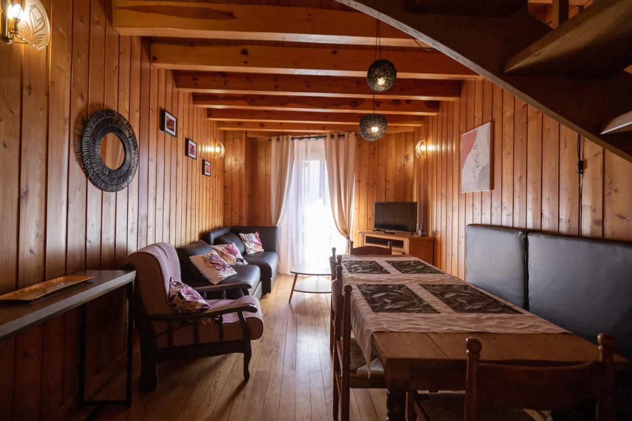 La Cabane Du Petit Tour Langogne Bagian luar foto